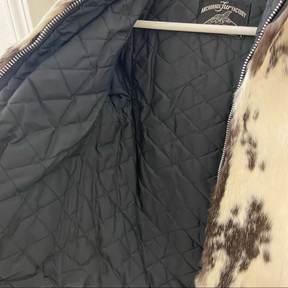 Girl’s fur jacket - Picture 4 of 16